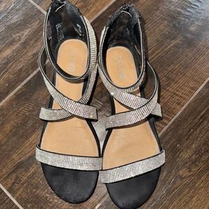 Brash Rhinestone Strappy Sandals Black Zip-Back NWOT Glitter Flat Dressy